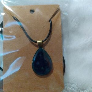 Resin teardrop necklace